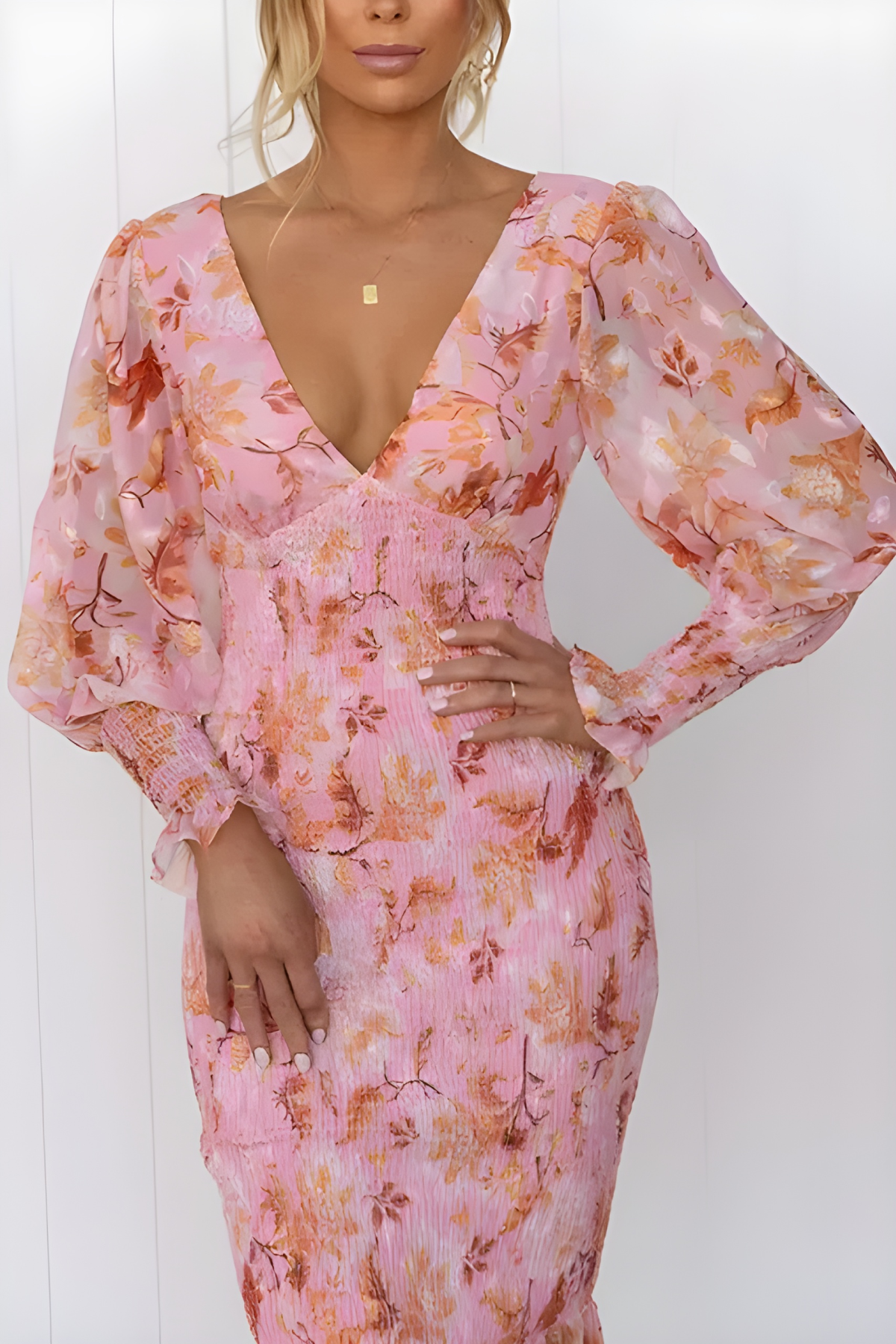 Maïa | Robe fleurie romantique aux détails raffinés