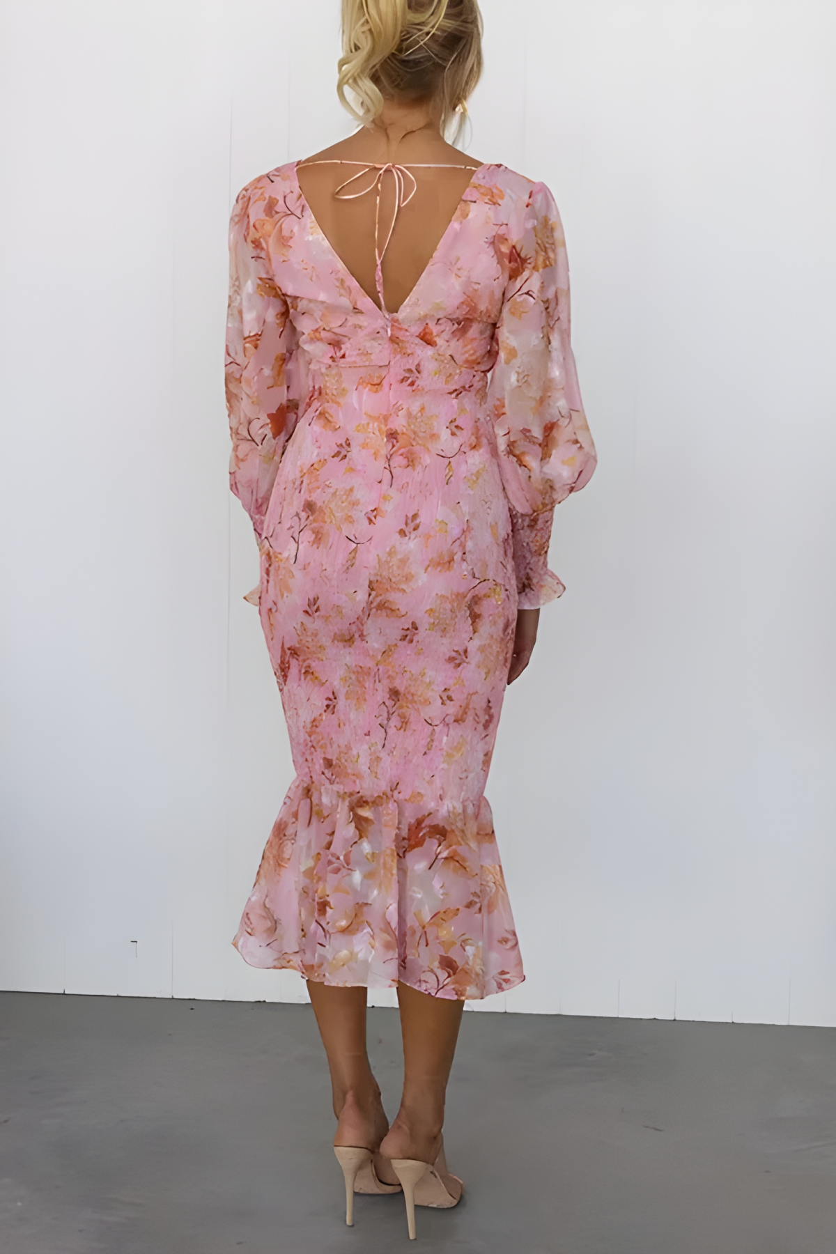 Maïa | Robe fleurie romantique aux détails raffinés